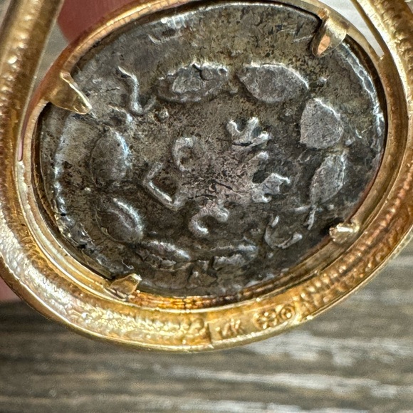 14K Yellow Gold Judean Bar Kokhba Revolt Coin Pendant - Picture 16 of 16